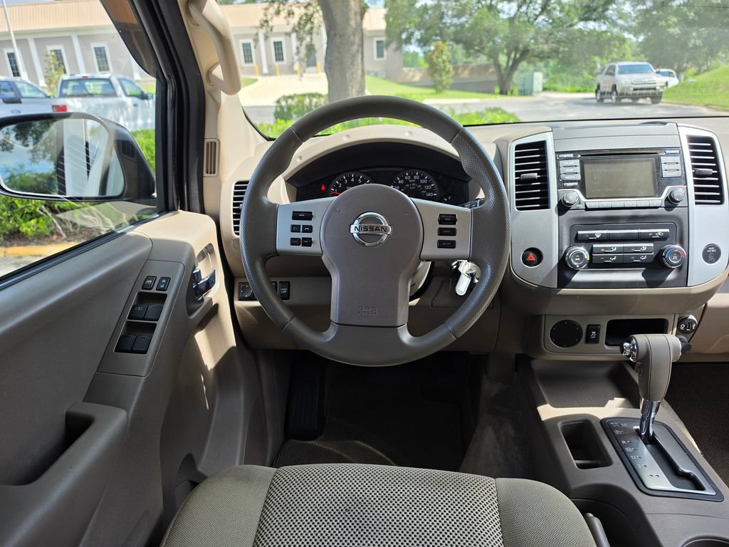 Used 2017 Nissan Frontier SV RWD image 9