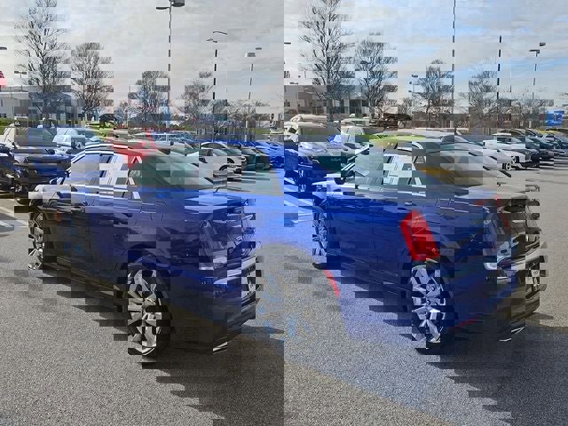 Used 2019 Chrysler 300 Touring w/ Chrome Appearance Package video 4