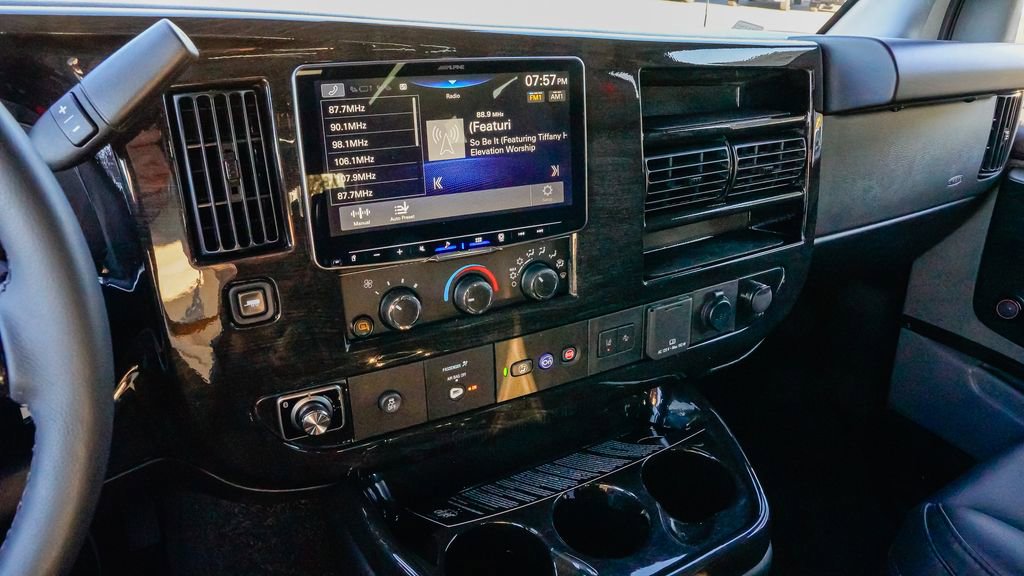 New 2026 GMC Savana 2500 Extended w/ Driver Convenience Package RWD image 18