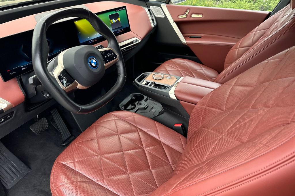 Used 2023 BMW iX M60 w/ Executive Package AWD/4WD image 9