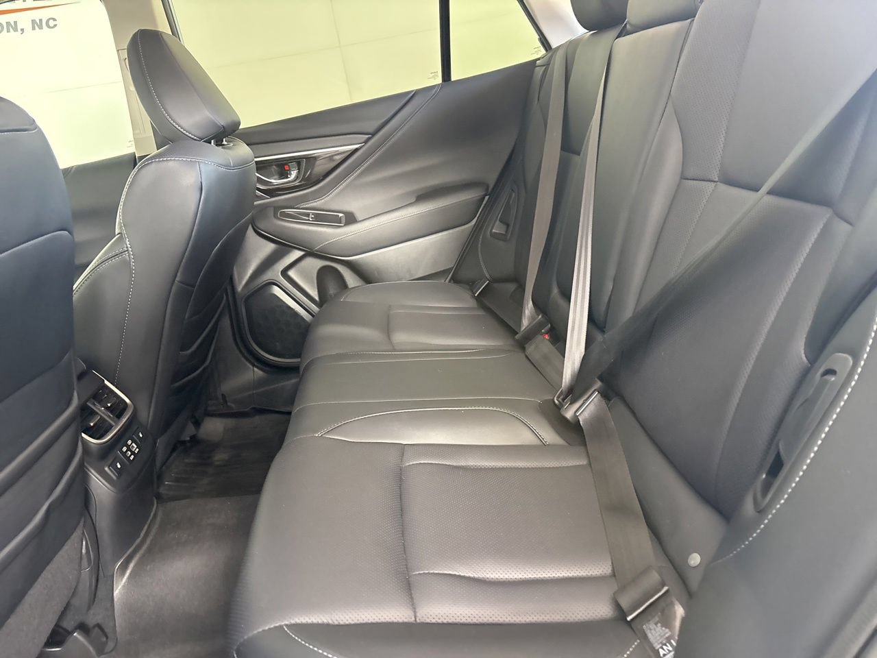 Used 2024 Subaru Outback Limited AWD/4WD image 27