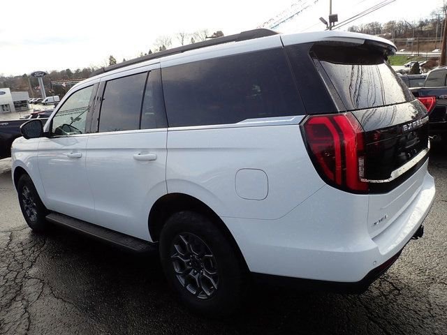 Certified 2025 Ford Expedition Active AWD/4WD image 5