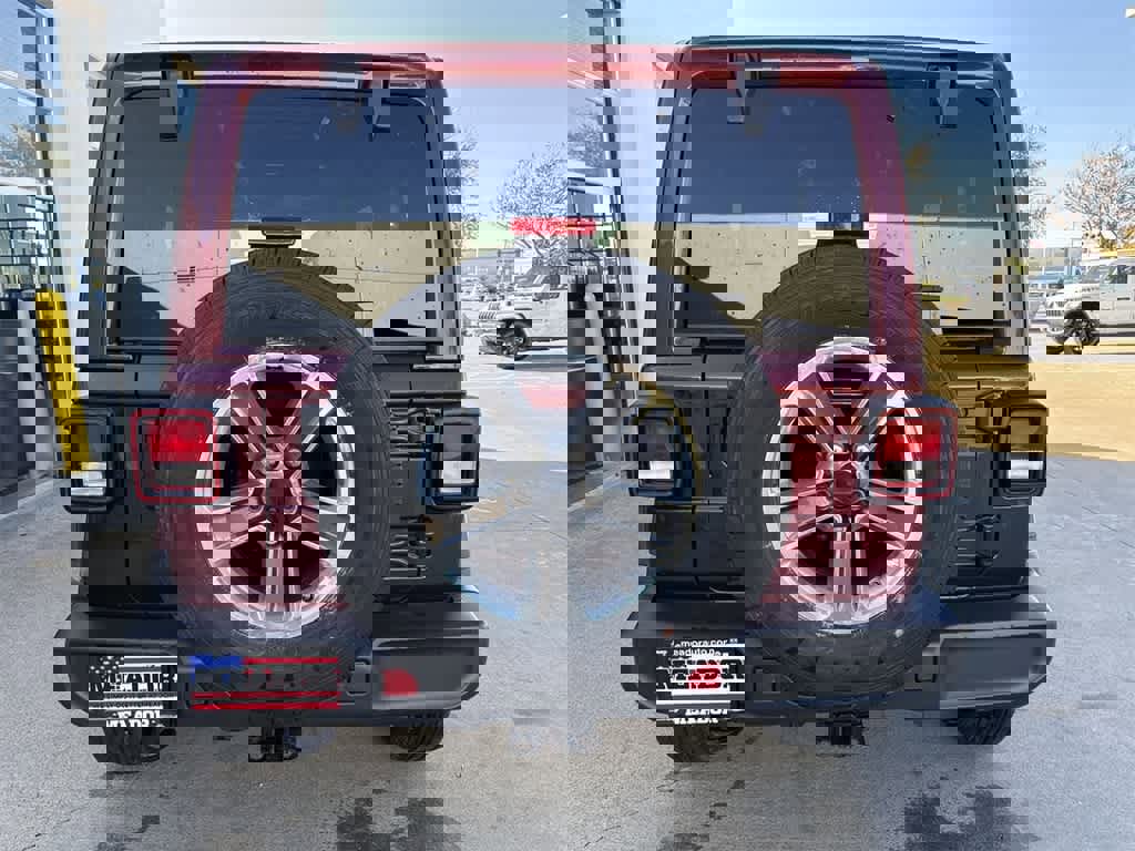 Used 2021 Jeep Wrangler Unlimited Sahara w/ Cold Weather Group image 5