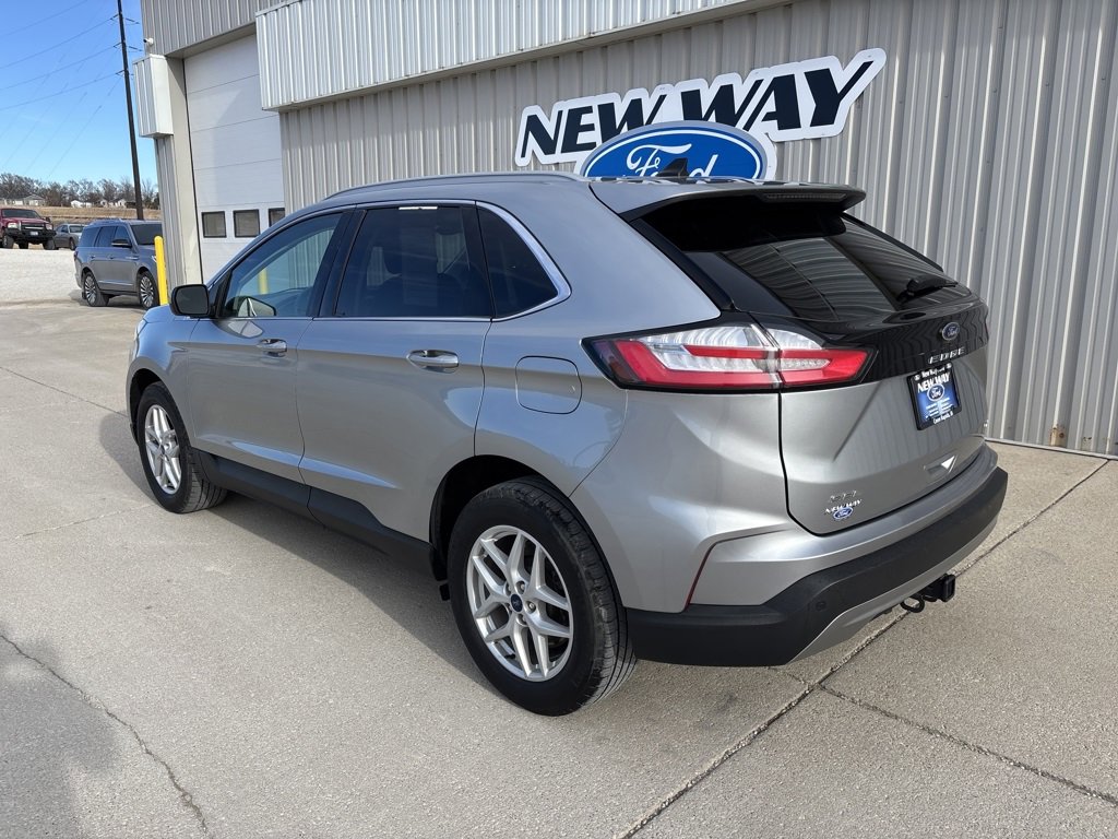 Used 2022 Ford Edge SEL w/ Convenience Package image 6