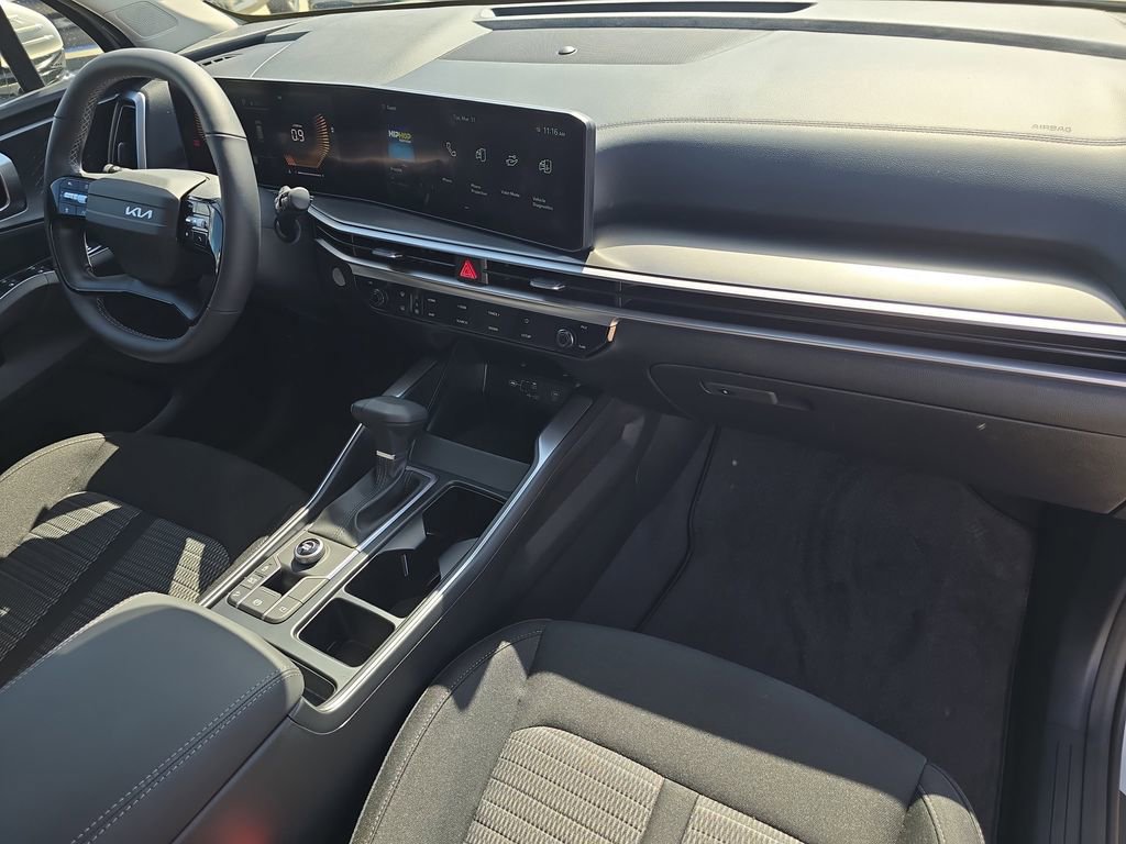 New 2026 Kia Sorento LX image 11