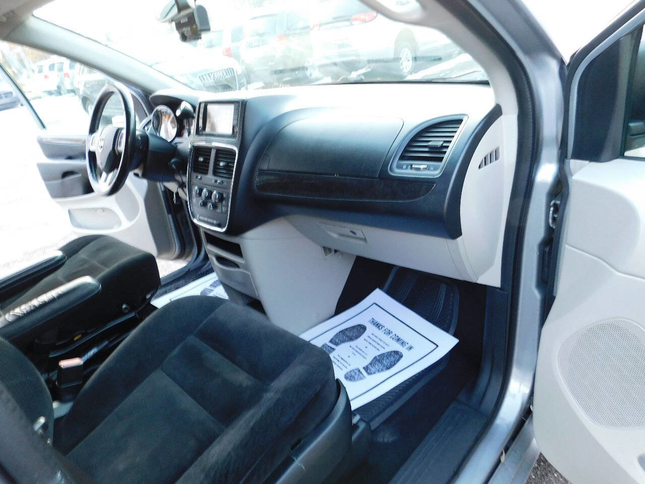 Used 2017 Dodge Grand Caravan SE w/ Power Window Group image 28