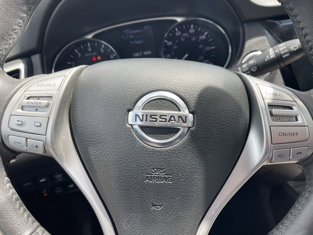 Used 2014 Nissan Rogue SL w/ SL Premium Package image 18