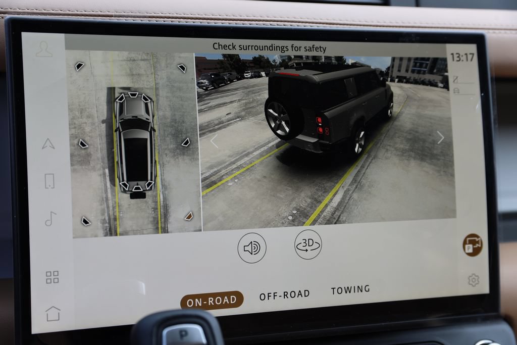 New 2026 Land Rover Defender 130 X-Dynamic SE AWD/4WD image 31
