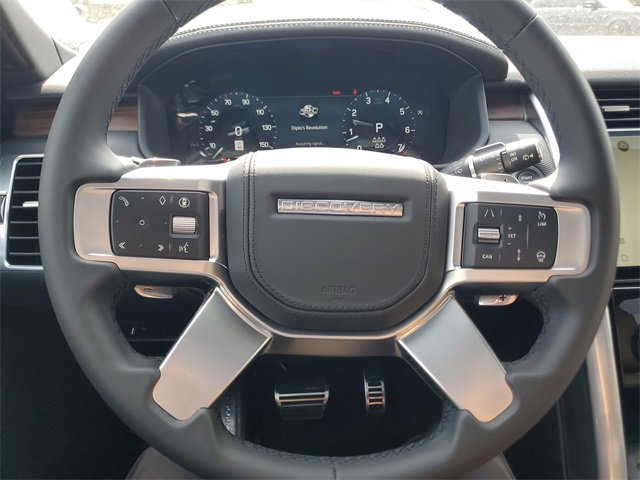 Used 2024 Land Rover Discovery Dynamic SE image 25
