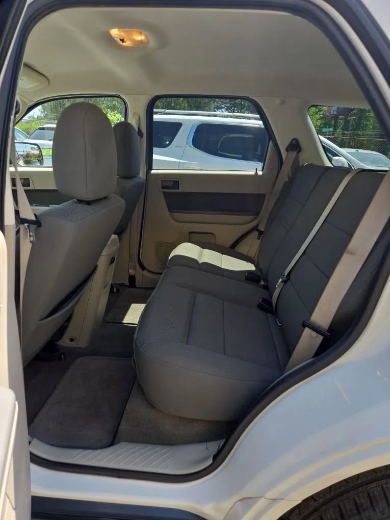 Used 2010 Ford Escape XLT FWD image 9