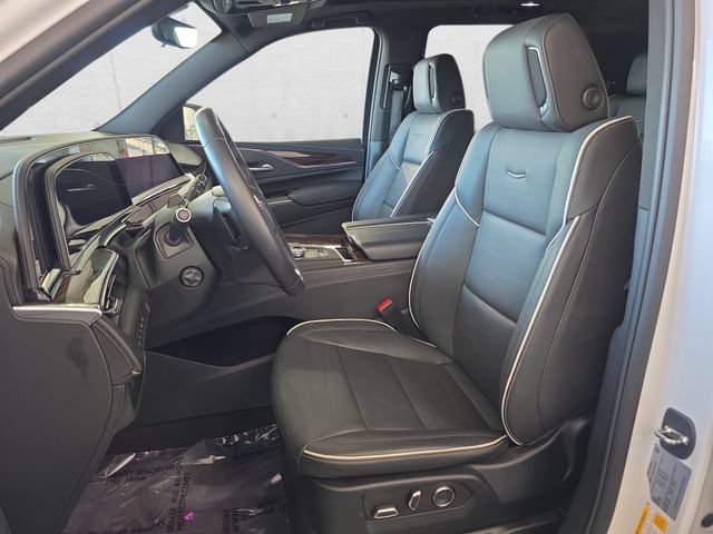 Certified 2023 Cadillac Escalade Premium Luxury AWD/4WD image 16