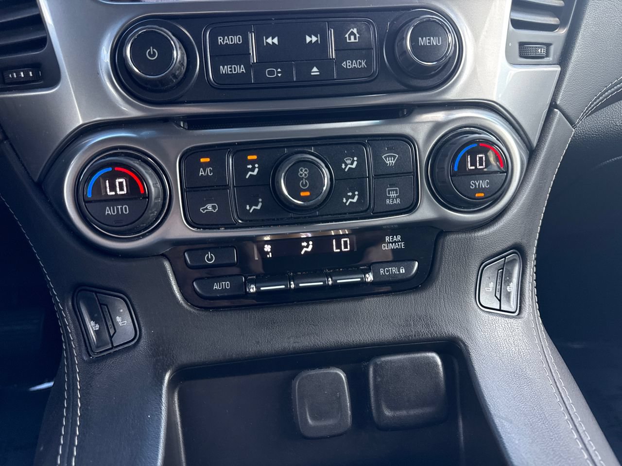 Used 2020 Chevrolet Tahoe LT AWD/4WD image 25