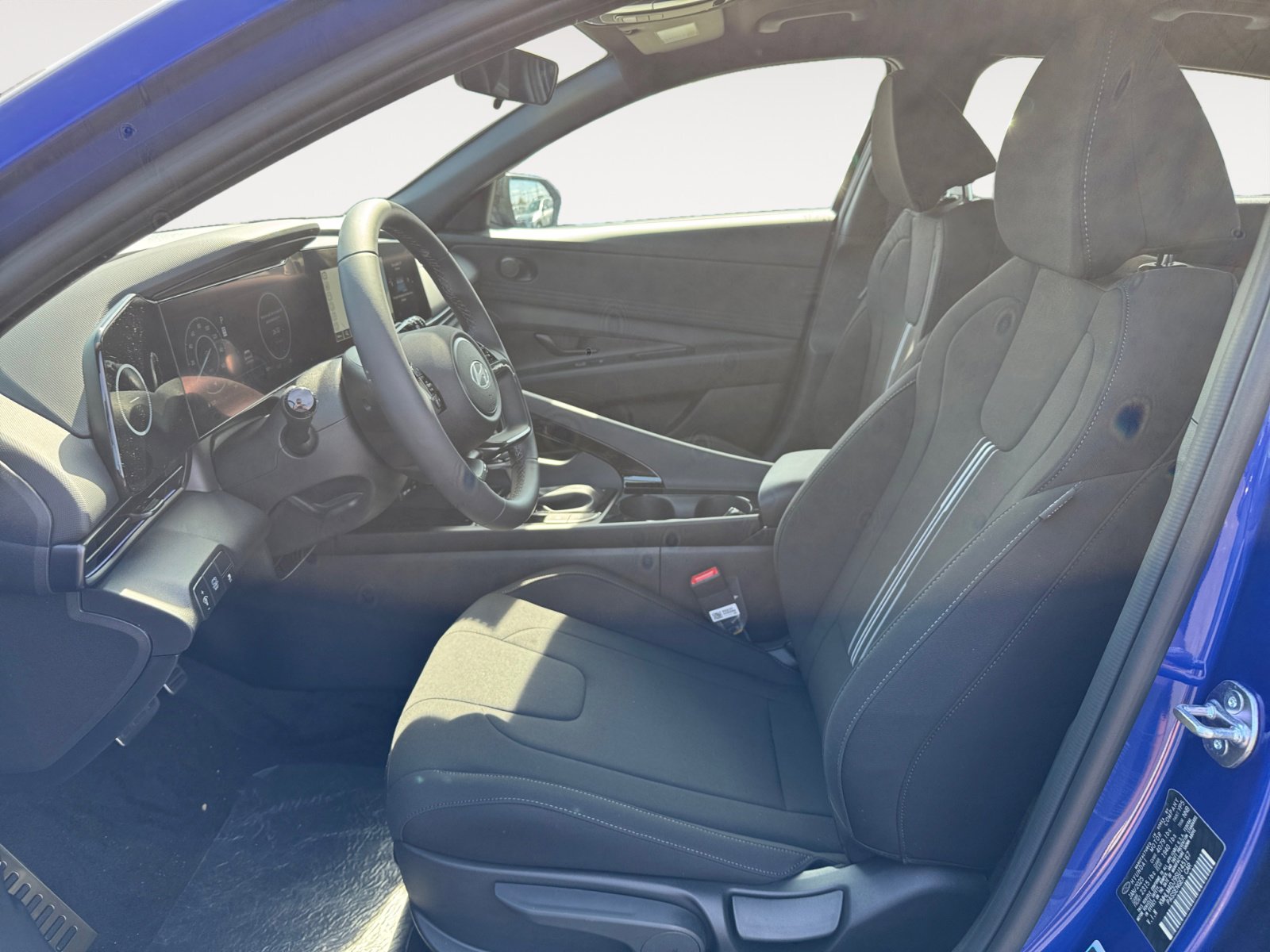 New 2025 Hyundai Elantra SEL image 9