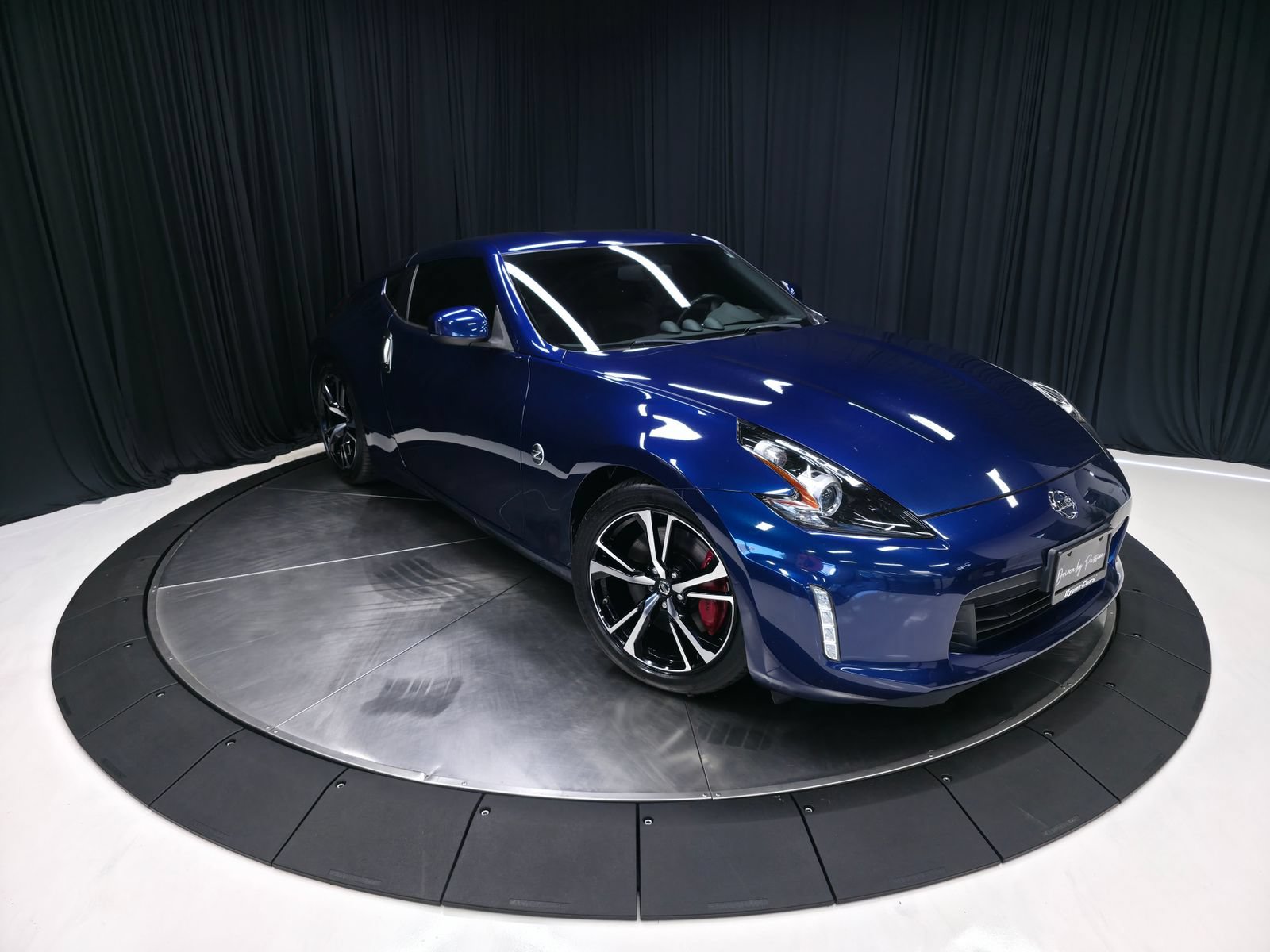 Used 2020 Nissan 370Z NISMO RWD image 51