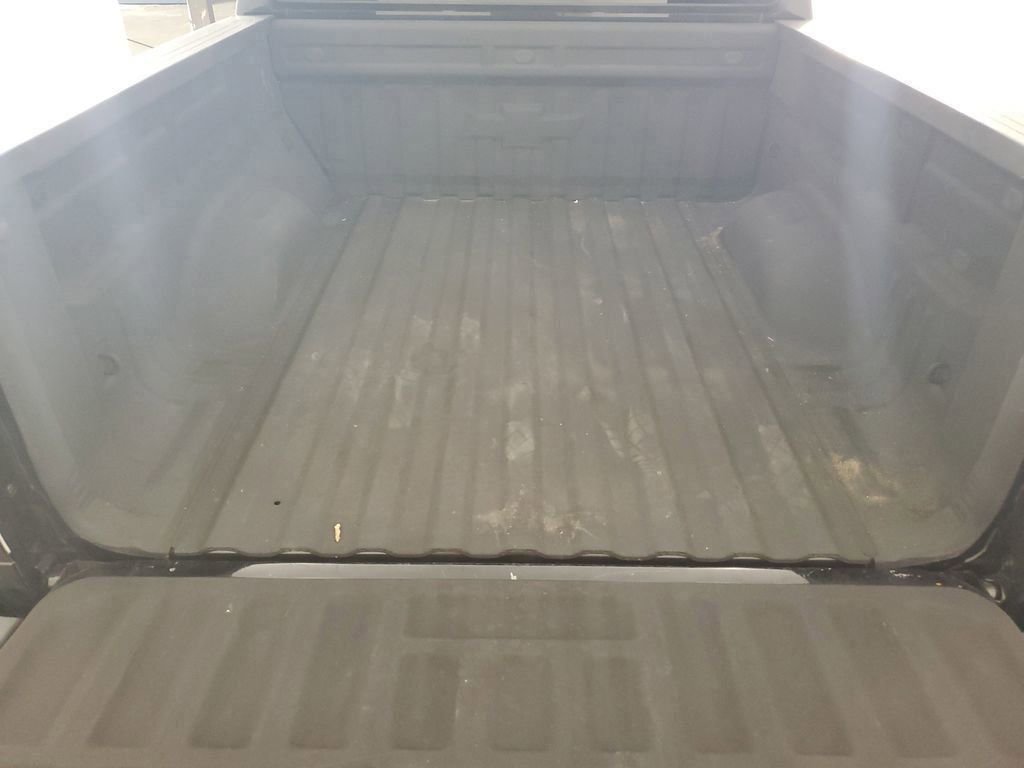 Used 2022 Chevrolet Colorado Z71 w/ Z71 Midnight Edition image 32