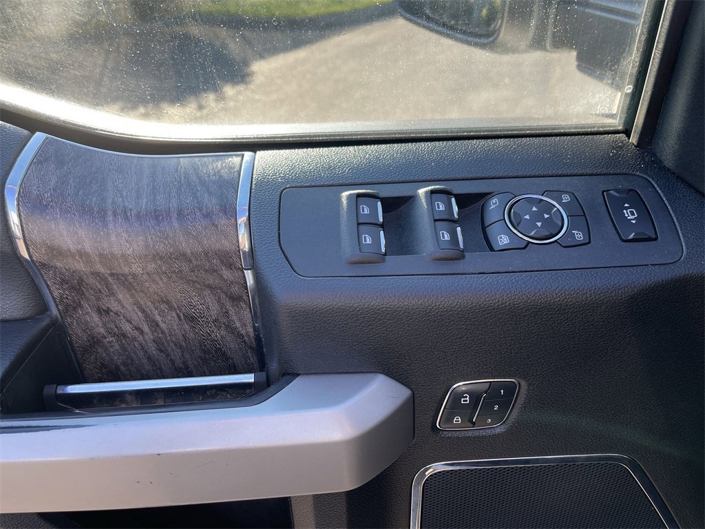 Used 2018 Ford F350 Lariat w/ Lariat Ultimate Package image 23
