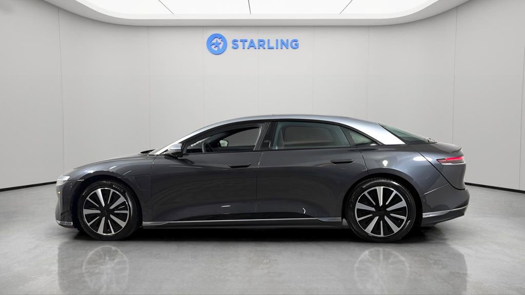 Used 2023 Lucid Air Grand Touring image 3