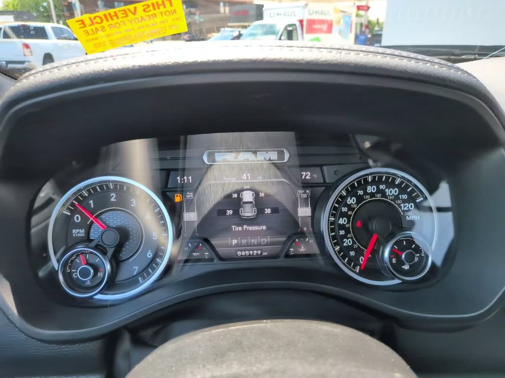 Used 2023 RAM 1500 Laramie AWD/4WD image 28