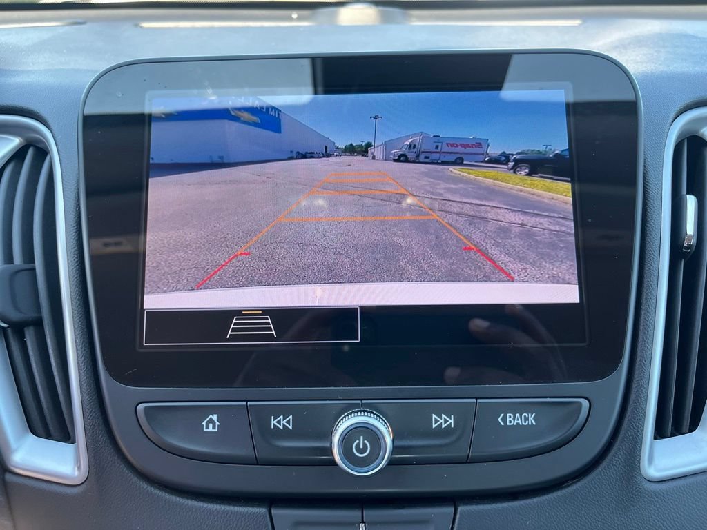 Certified 2025 Chevrolet Malibu LT FWD image 16