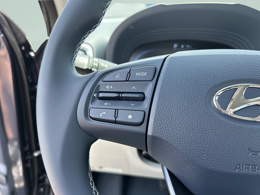 New 2026 Hyundai Venue SEL FWD image 28