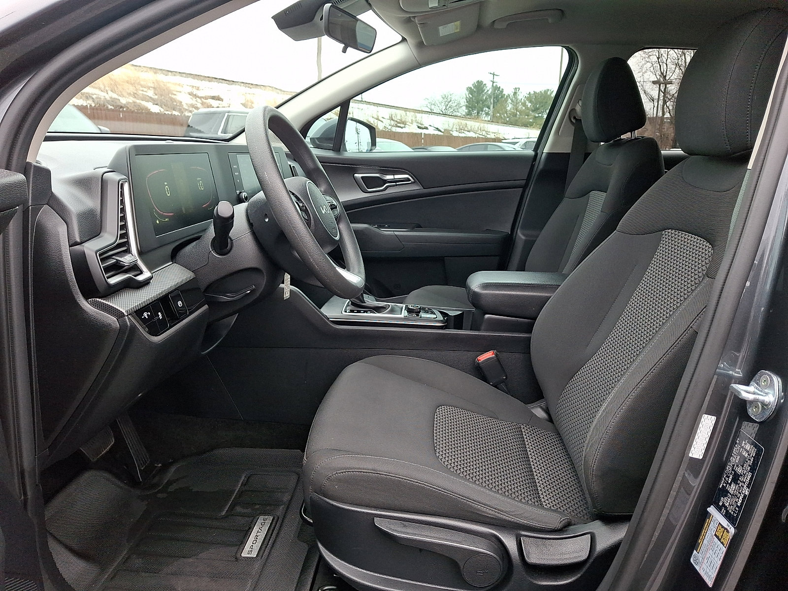 Used 2023 Kia Sportage LX image 13