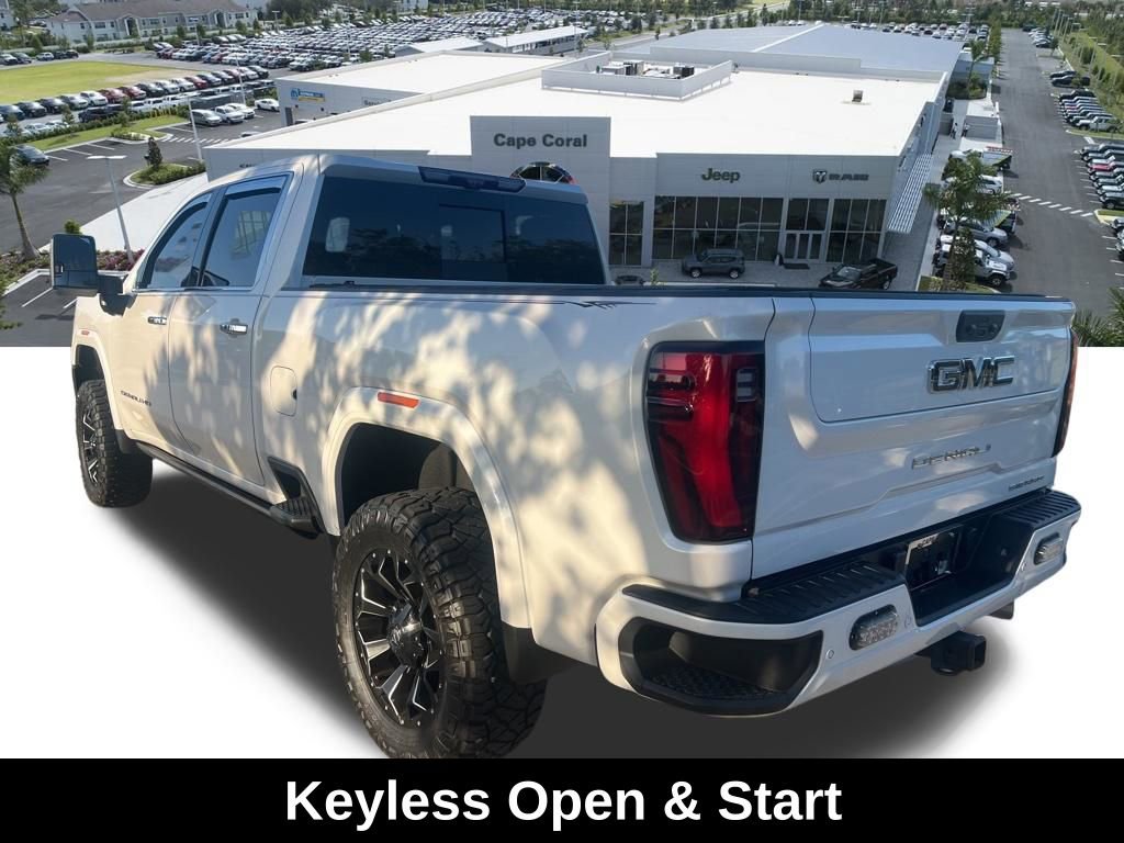 Used 2024 GMC Sierra 3500 Denali Ultimate AWD/4WD image 17