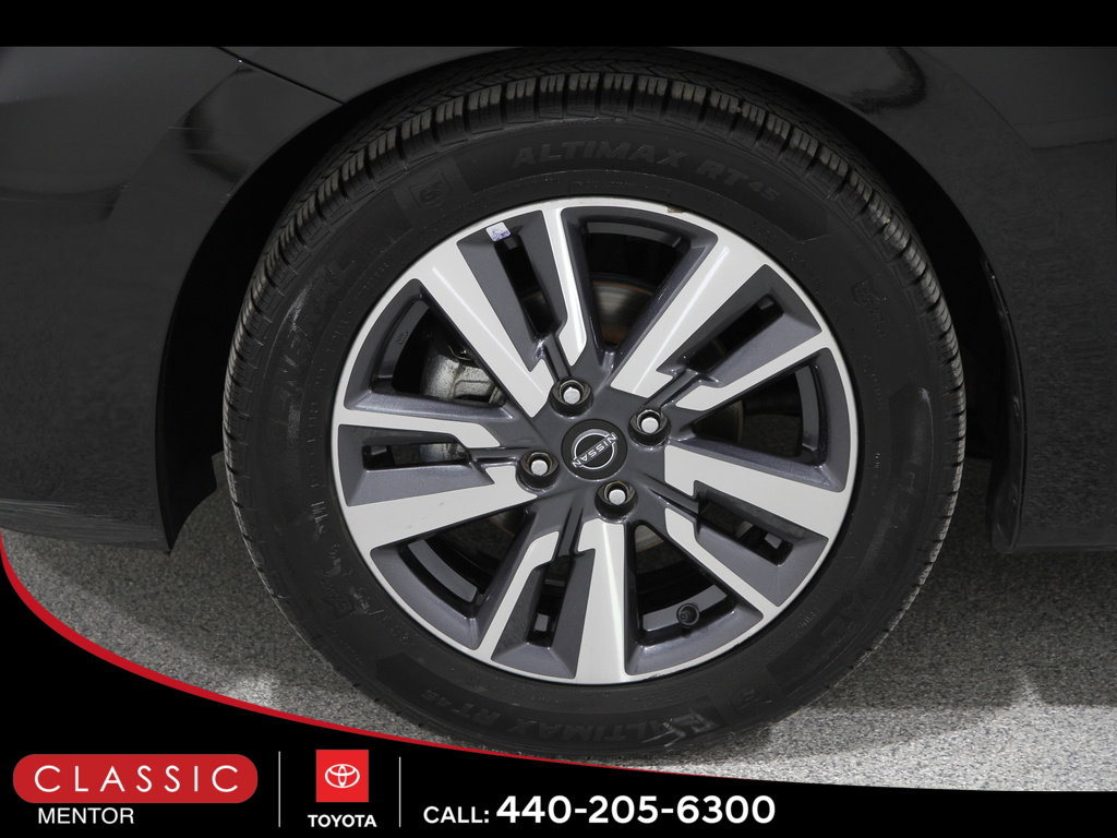 Used 2023 Nissan Versa SV image 20