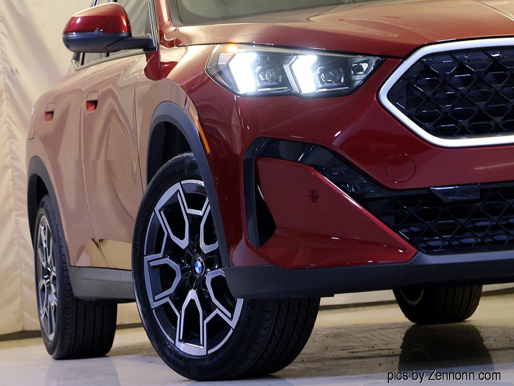 Certified 2026 BMW X2 xDrive28i AWD/4WD image 4
