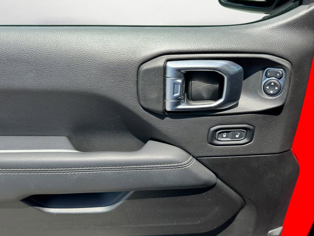 Used 2022 Jeep Wrangler Unlimited Sahara image 23