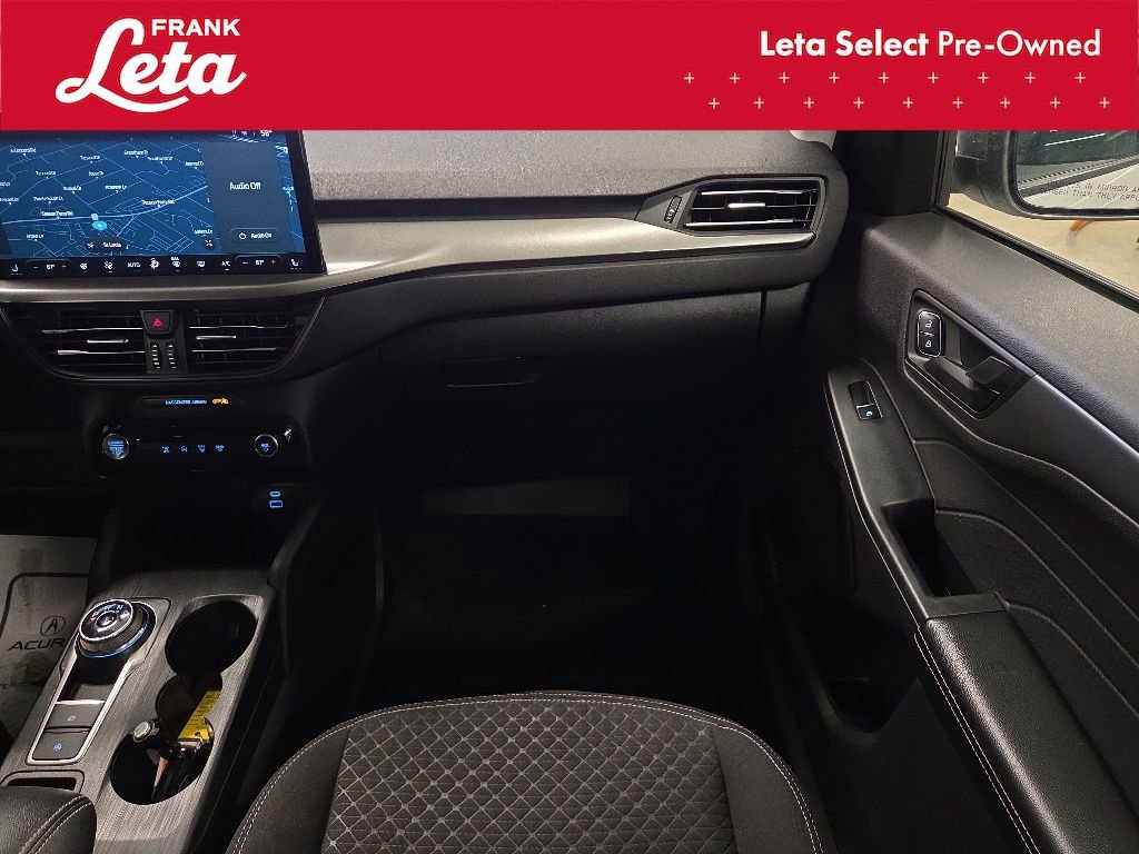 Used 2023 Ford Escape Active w/ Tech Pack #1 AWD/4WD image 18