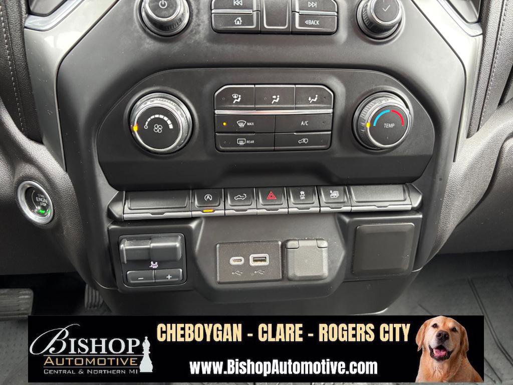 Used 2020 Chevrolet Silverado 1500 RST w/ RST Value Package image 28
