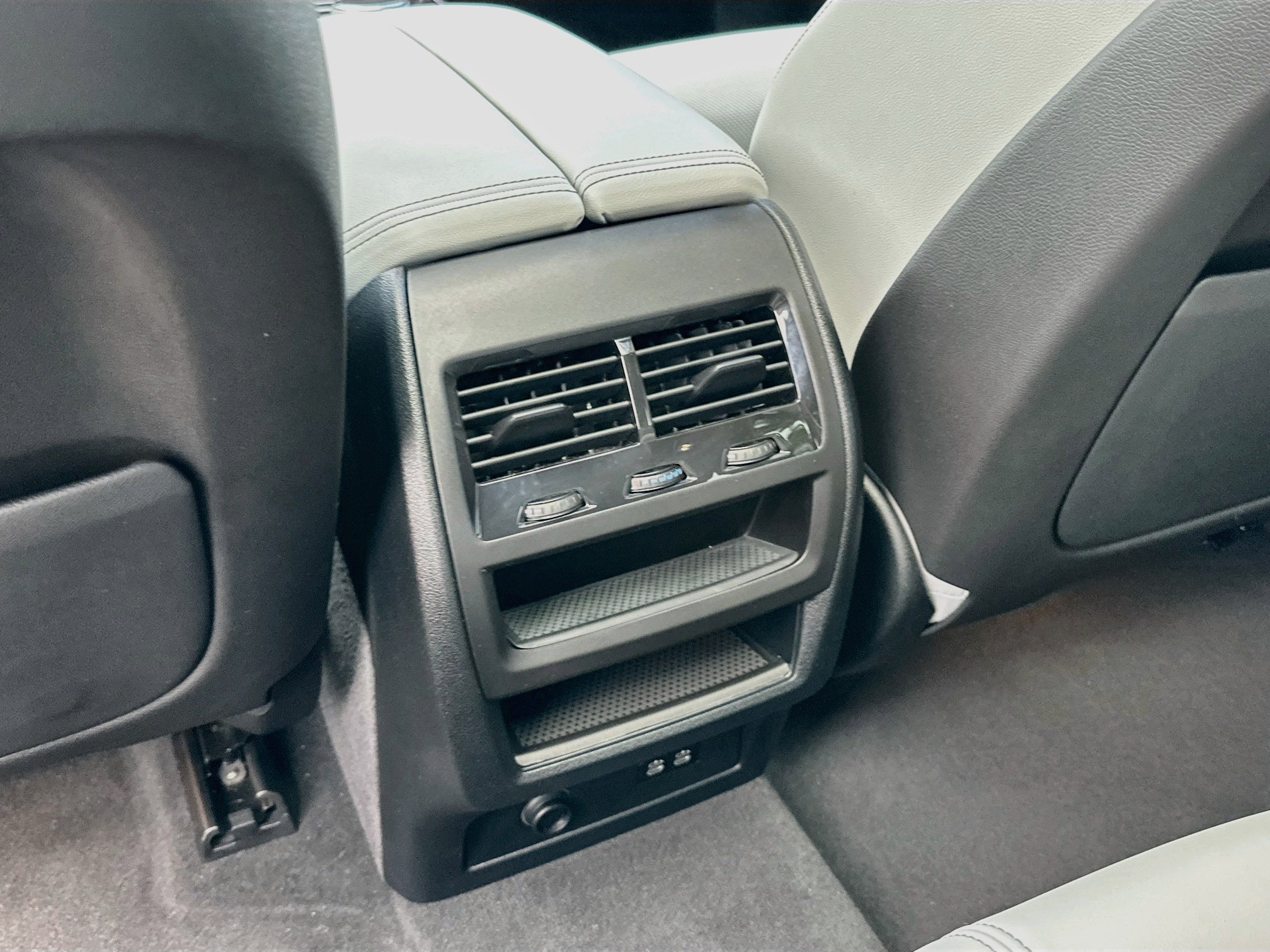 Used 2024 BMW X5 sDrive40i w/ Parking Assistance Package RWD image 24