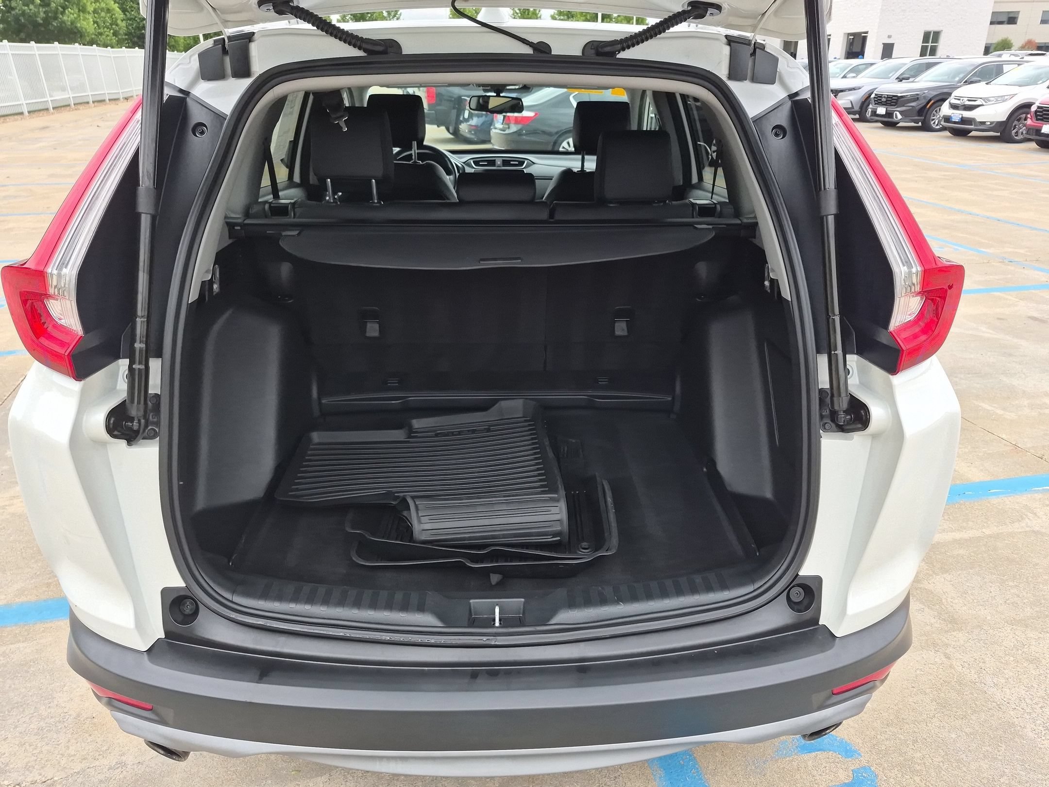 Certified 2019 Honda CR-V Touring image 28