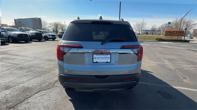 Used 2023 GMC Acadia AT4 w/ Technology Package image 7