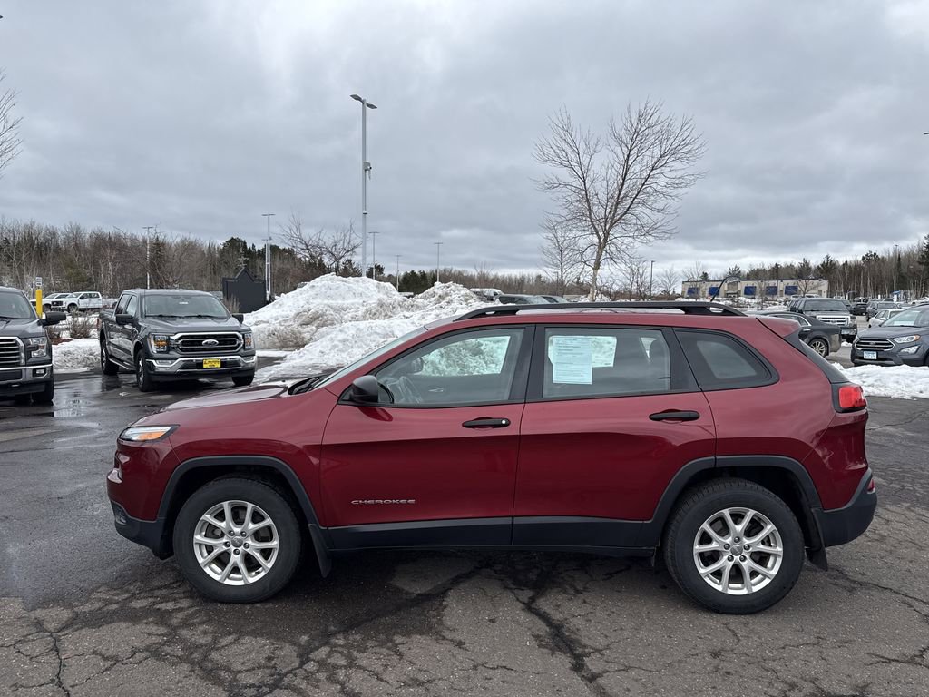 Used 2016 Jeep Cherokee Sport w/ Cold Weather Group AWD/4WD image 9