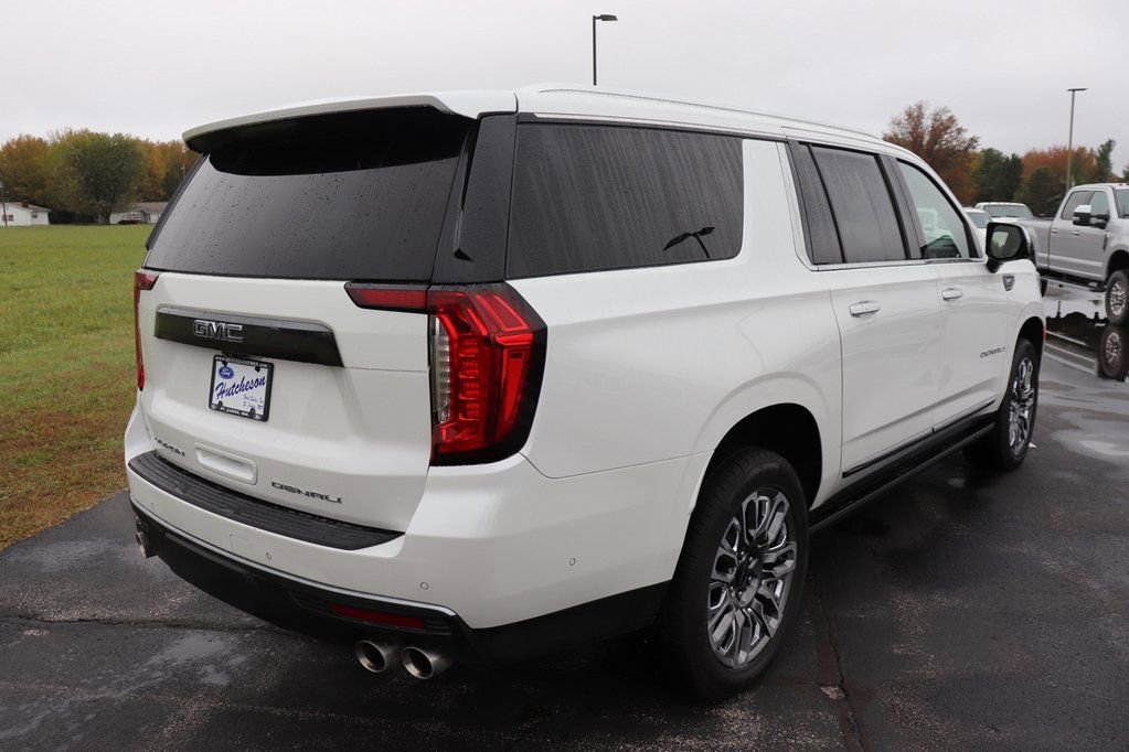 Used 2023 GMC Yukon XL Denali Ultimate image 18