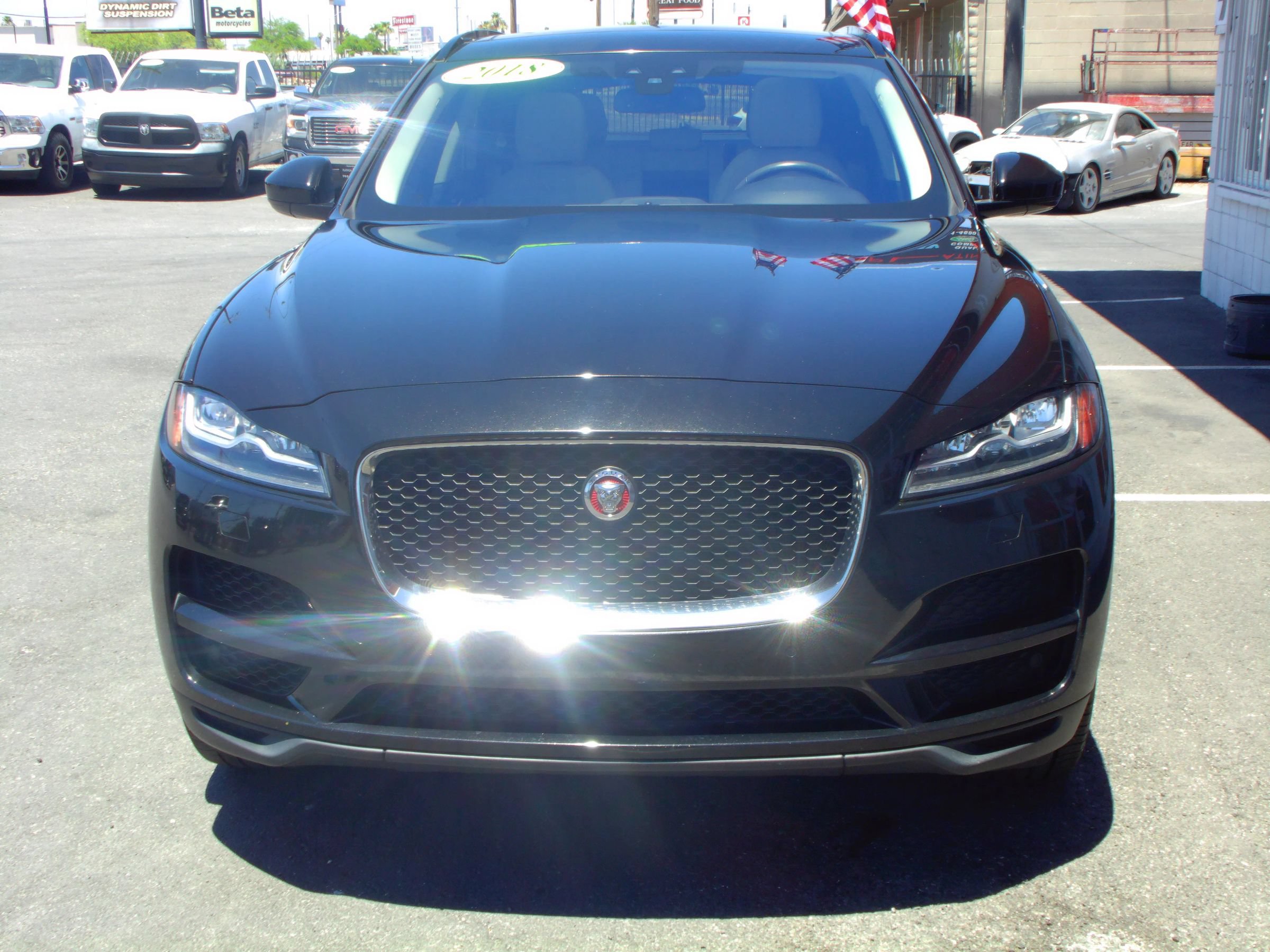 Used 2018 Jaguar F-PACE Prestige AWD/4WD image 3