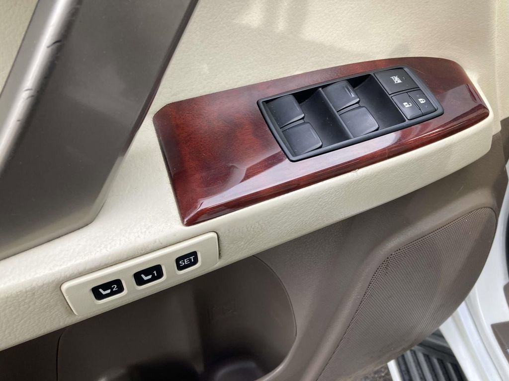 Used 2012 Lexus GX 460 Premium image 11