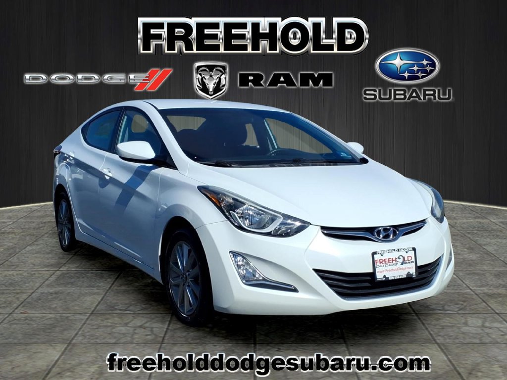 Used 2015 Hyundai Elantra SE w/ Option Group 02 FWD image 1