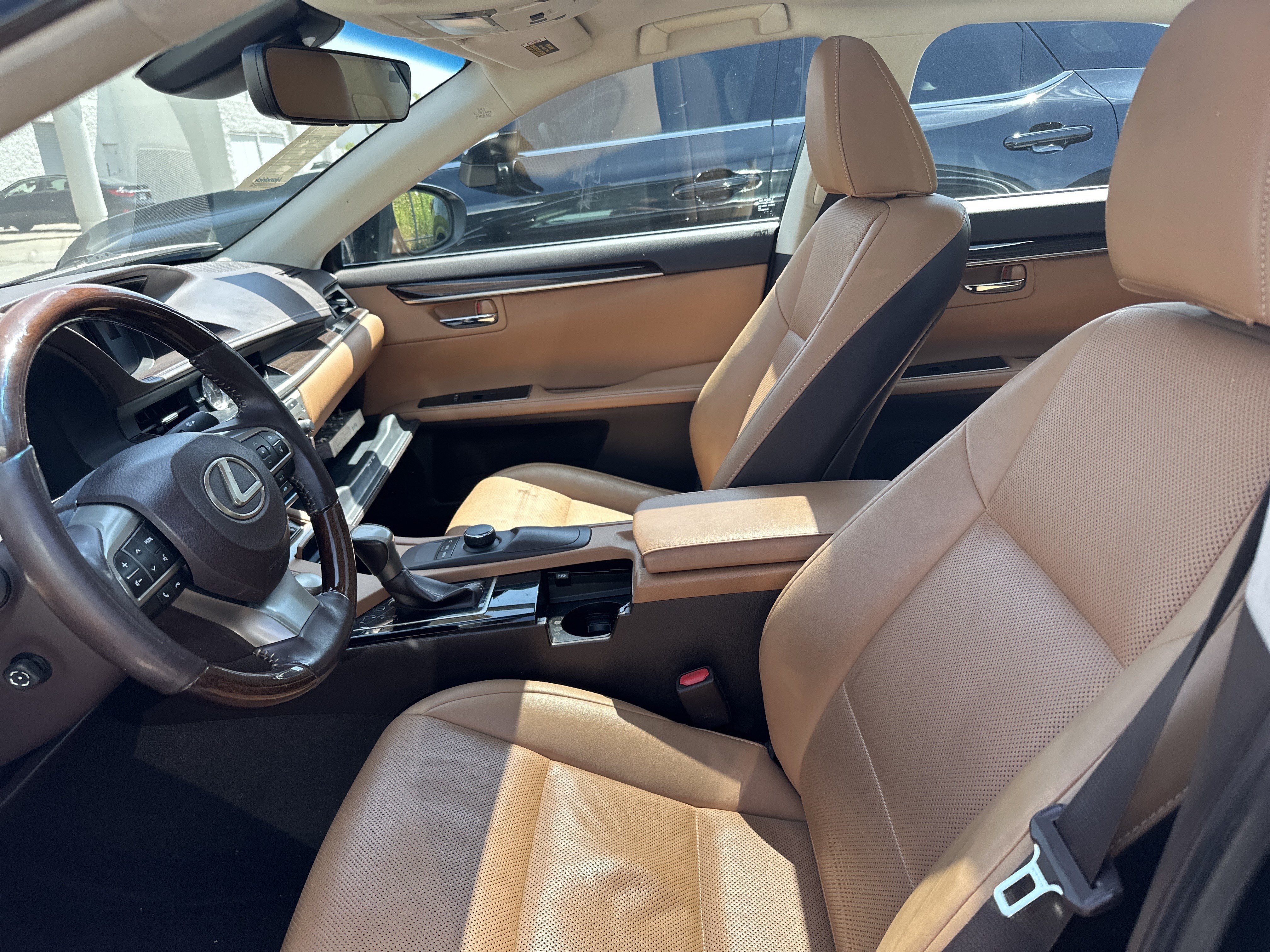 Used 2017 Lexus ES 350 w/ Premium Package FWD image 3