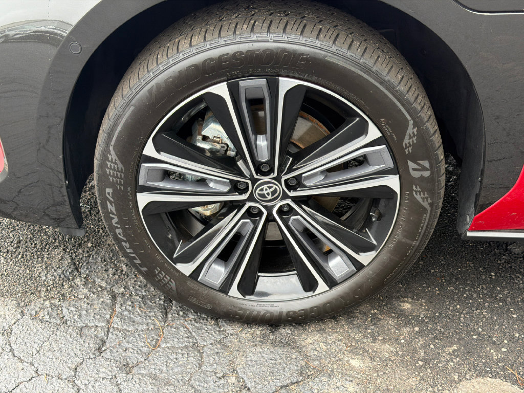 Used 2024 Toyota bZ4X FWD image 13