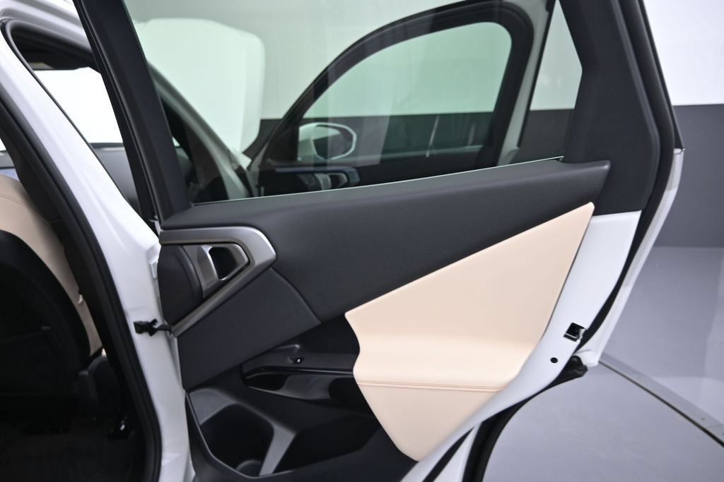 New 2026 BMW X3 xDrive30i w/ Premium Package AWD/4WD image 23