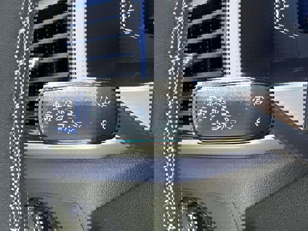 Used 2022 Volkswagen Atlas SEL AWD/4WD image 35