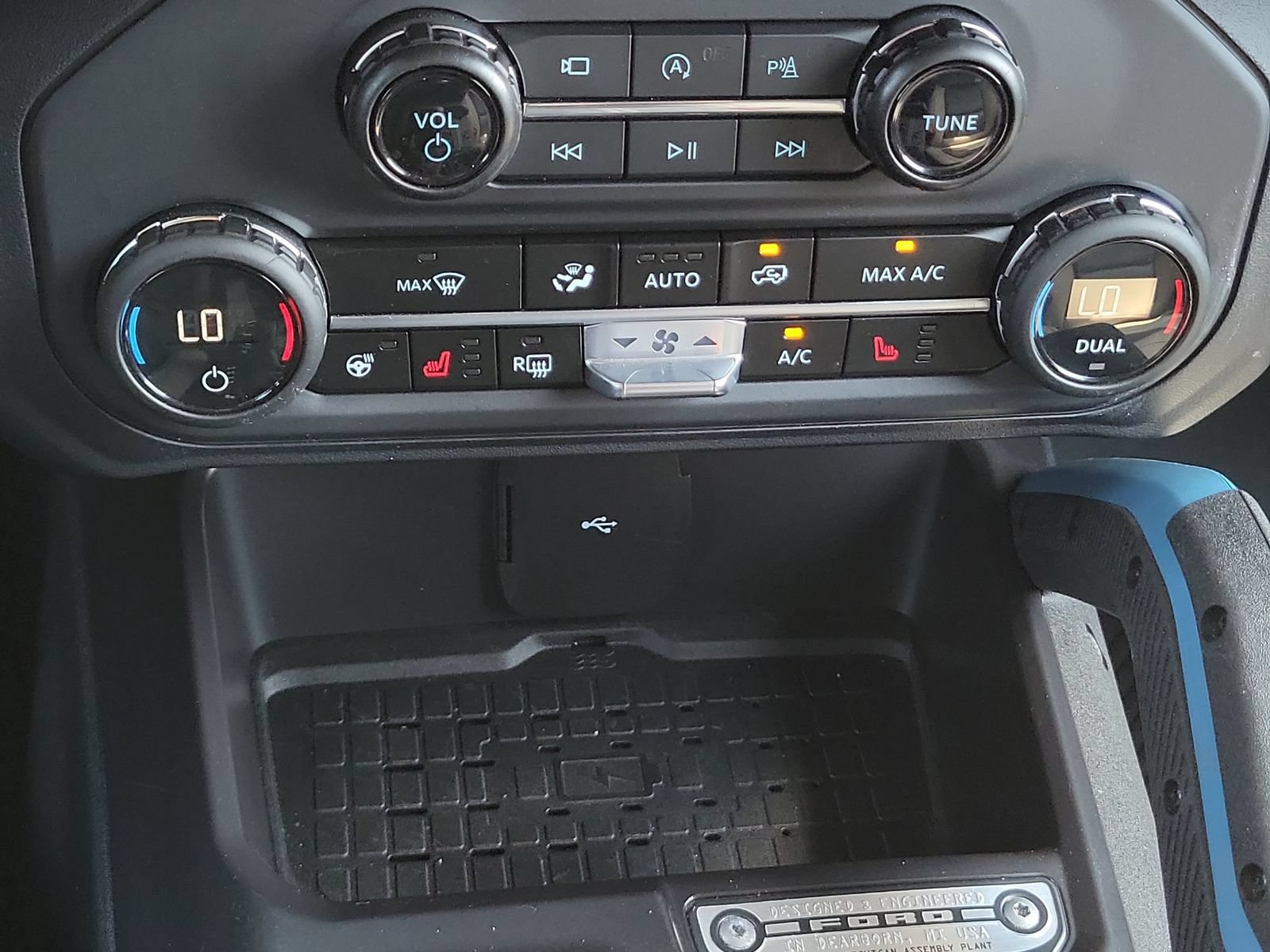 Used 2024 Ford Bronco Wildtrak AWD/4WD image 36