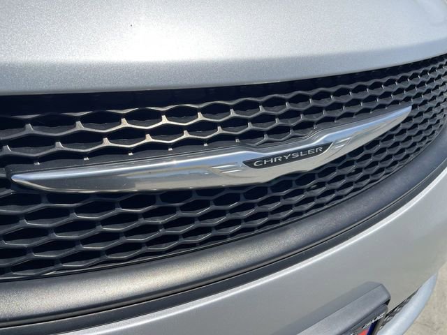 Used 2022 Chrysler Voyager LX FWD image 30
