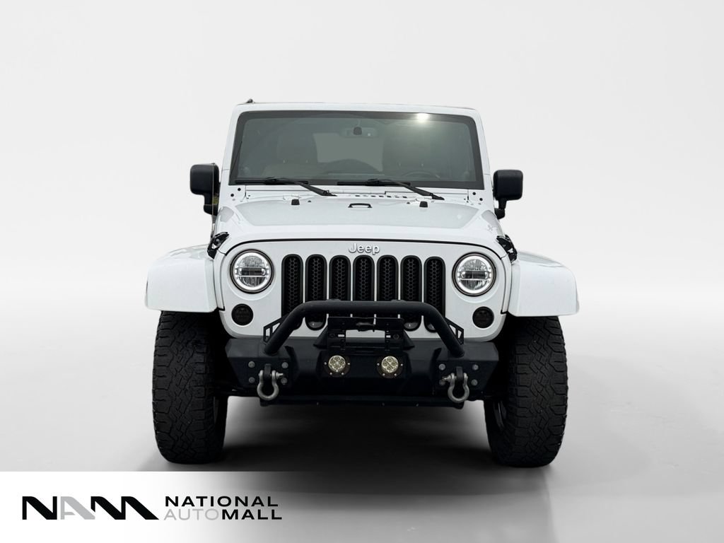 Used 2014 Jeep Wrangler Unlimited Sahara w/ Connectivity Group AWD/4WD image 8