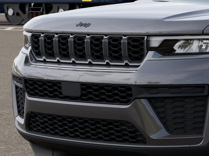 New 2026 Jeep Grand Cherokee L 2WD image 11