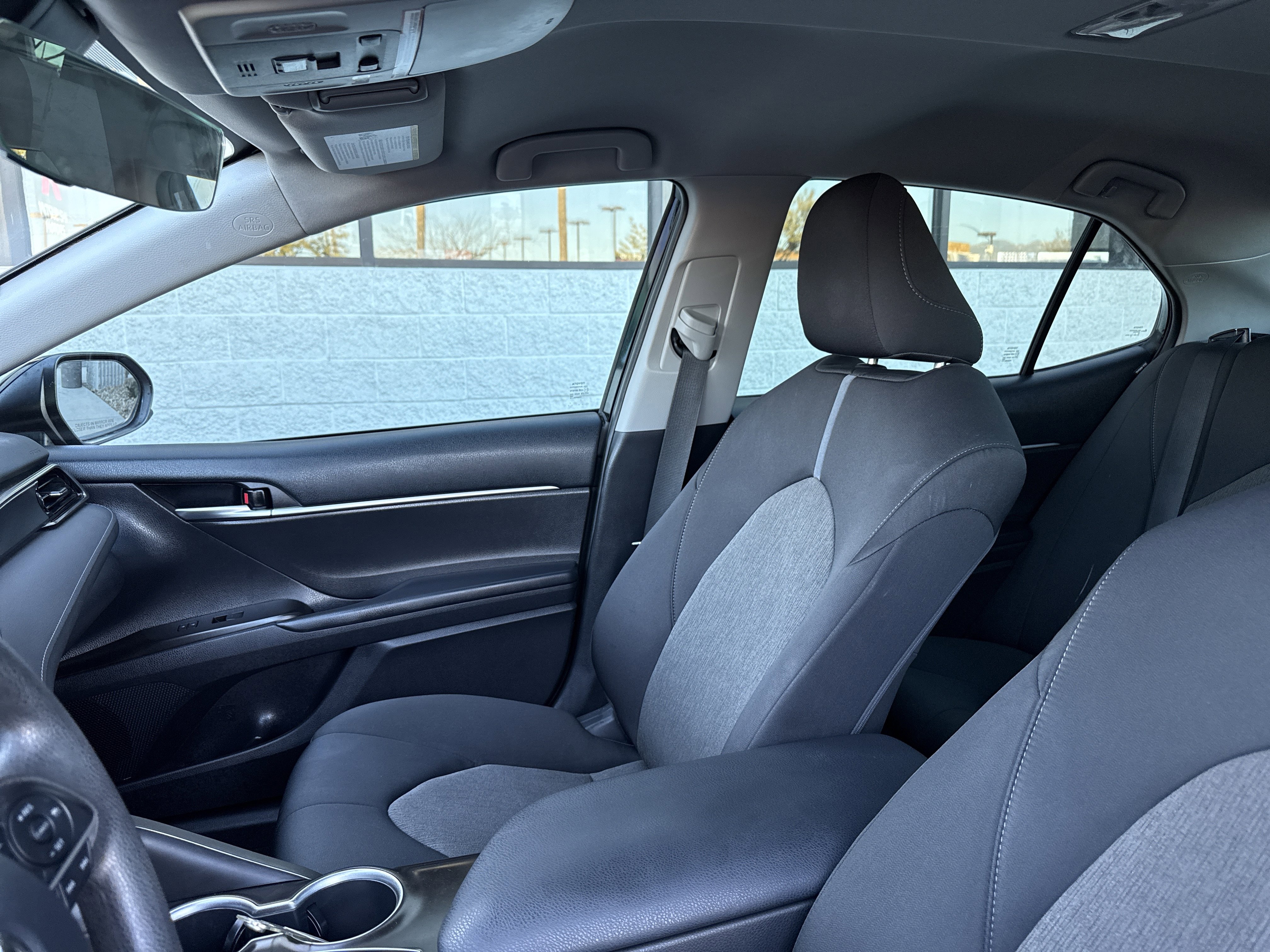 Used 2022 Toyota Camry LE image 11