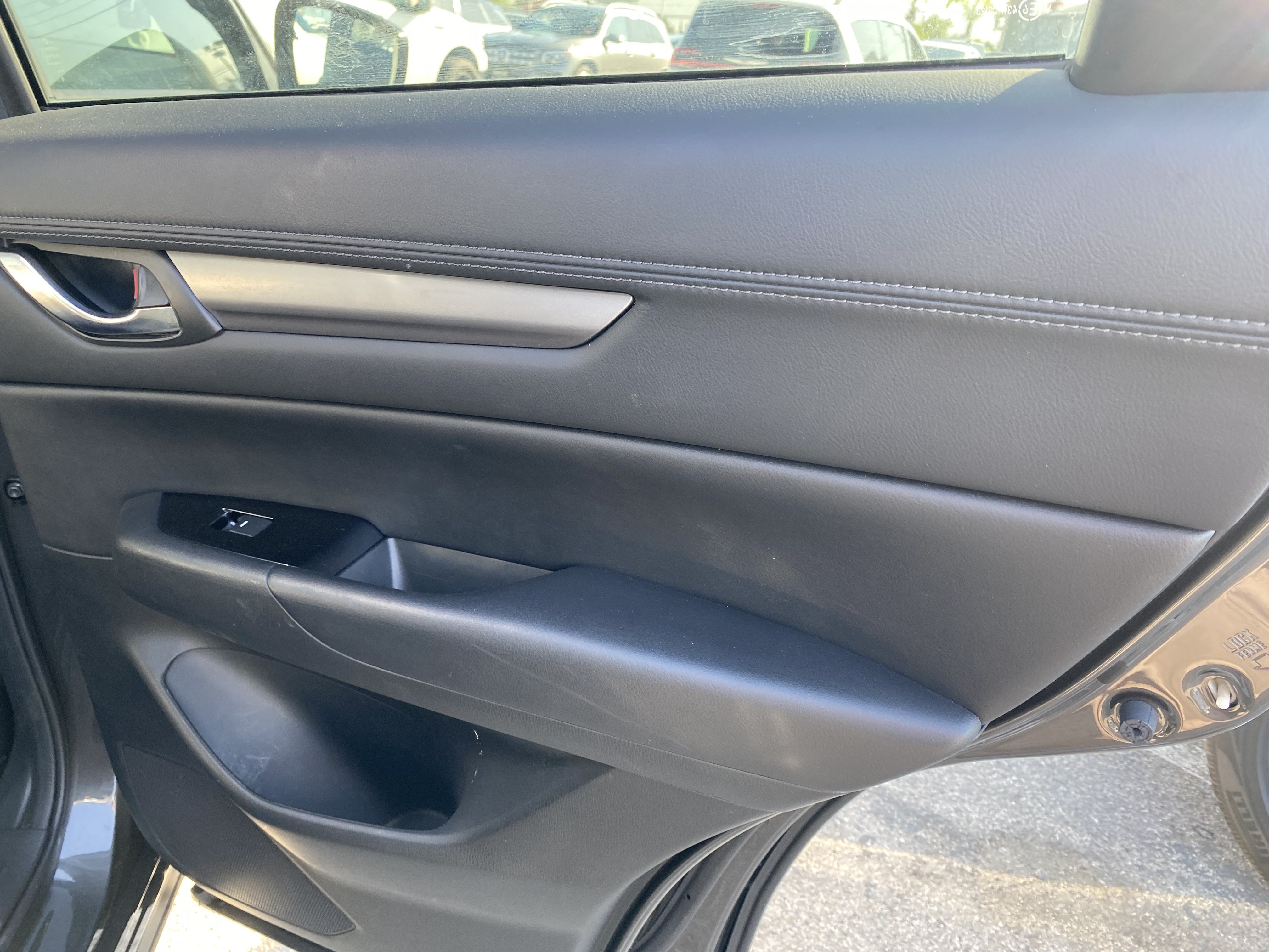 Used 2020 MAZDA CX-5 Touring FWD image 17