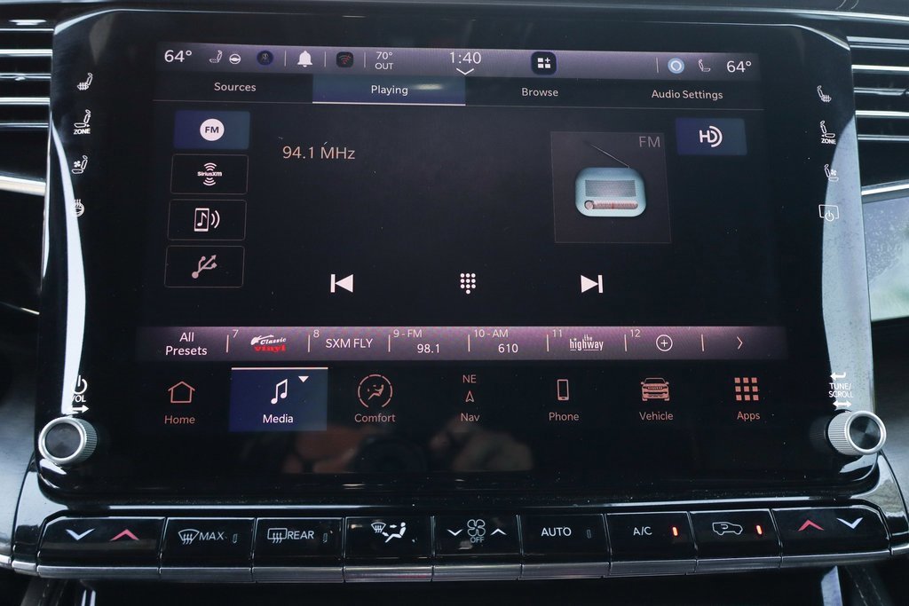 Used 2022 Jeep Grand Wagoneer Series II w/ Convenience Group III image 32